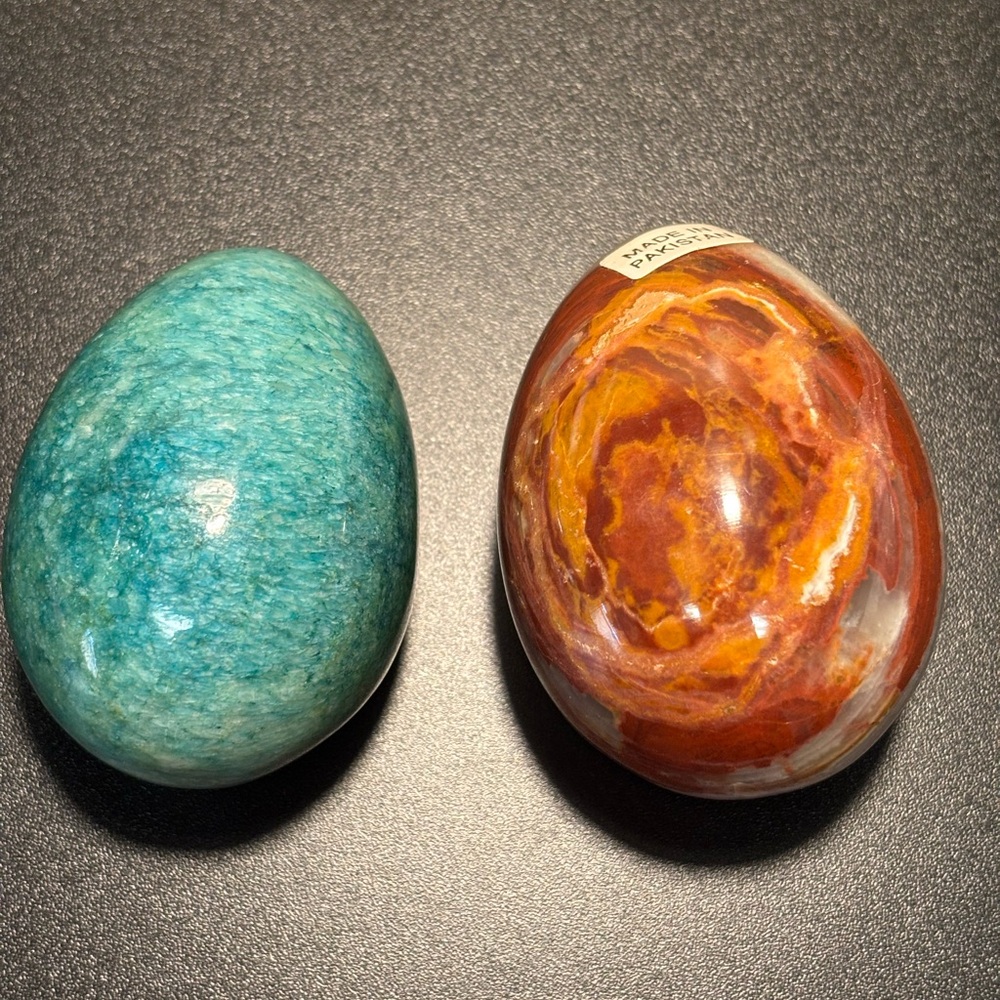 Vintage Lot of 2 Pakistan Marble  Alabaster Eggs Colorful Polished Stone